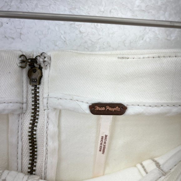 FREE PEOPLE White Stretchy Mini Skirt Size 4 - Picture 2 of 3